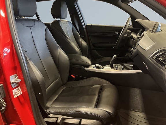 BMW 120i 9 of 19