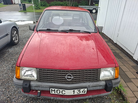 Opel Corsa 2 of 5