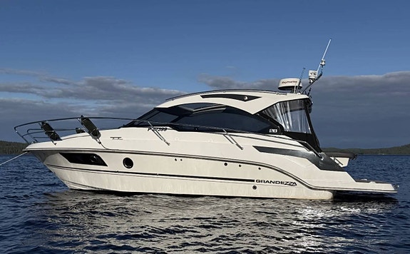 Grandezza 28 OC / Volvo Penta 270HK / 2021 / 9 347 kr/mån 2 of 5