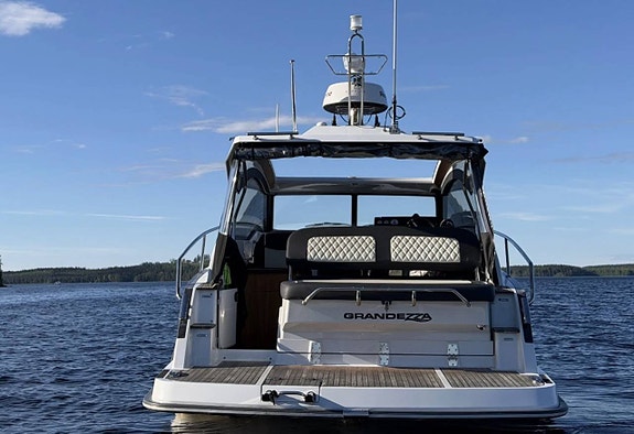 Grandezza 28 OC / Volvo Penta 270HK / 2021 / 9 347 kr/mån 3 of 5