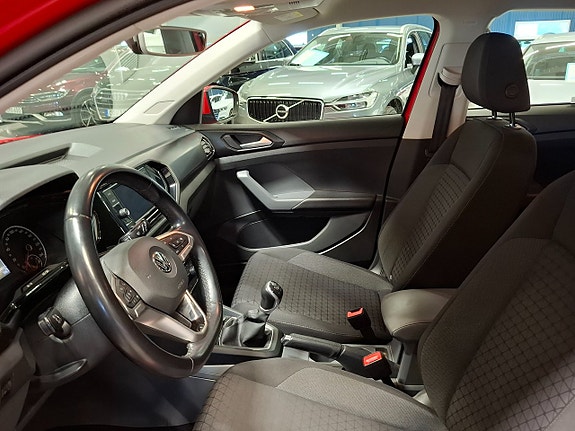 Volkswagen T-Cross 13 of 30