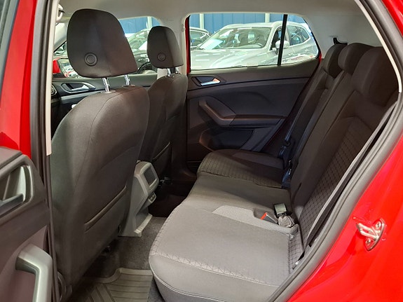 Volkswagen T-Cross 26 of 30