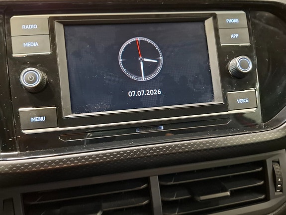 Volkswagen T-Cross 17 of 30