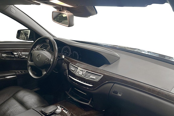 Mercedes-Benz S350 9 of 11