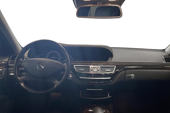 Mercedes-Benz S350 8 of 11