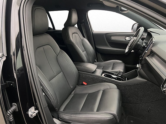 Volvo XC40 23 of 30