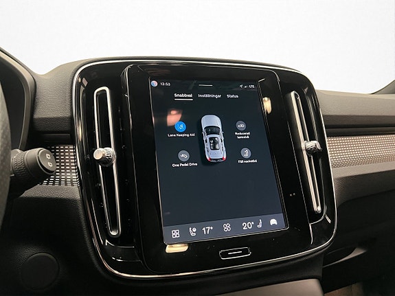 Volvo XC40 18 of 30