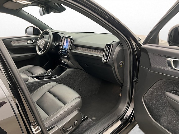 Volvo XC40 22 of 30
