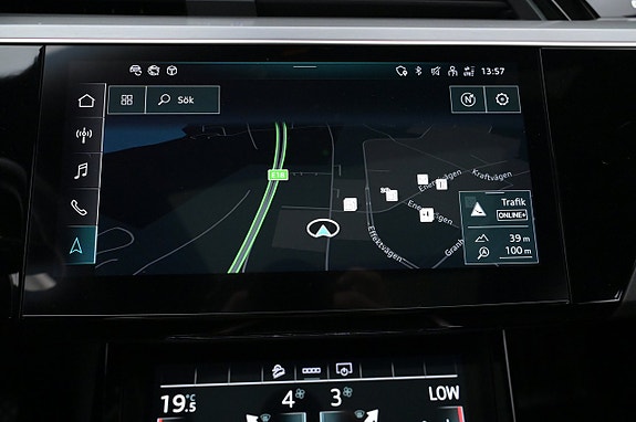 Audi e-tron 15 of 27
