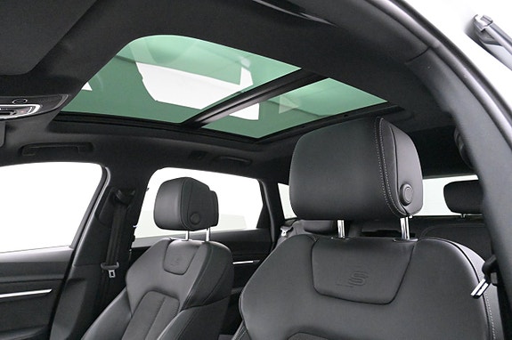 Audi e-tron 23 of 27
