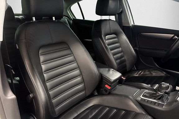 Volkswagen Passat 11 of 21