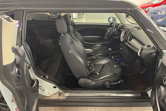 MINI Clubman Cooper D 15 of 16