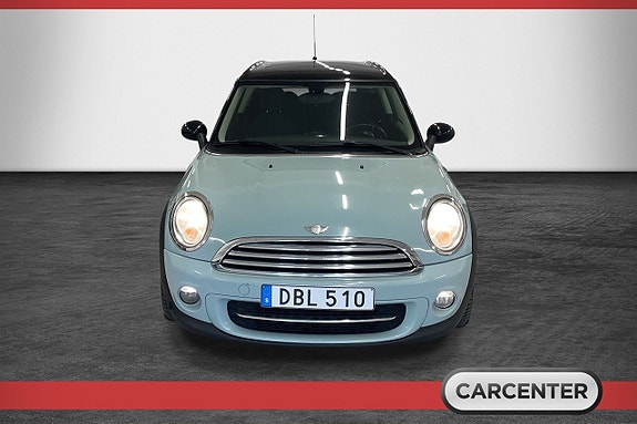 MINI Clubman Cooper D 2 of 16