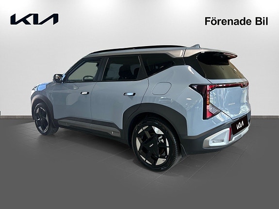 Kia Seltos 6 of 16