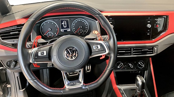 Volkswagen Polo 14 of 17
