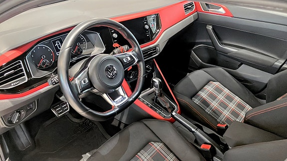 Volkswagen Polo 7 of 17