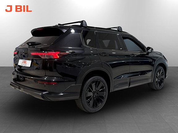 Mitsubishi Outlander 2 of 14