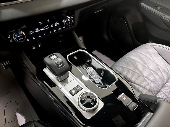 Mitsubishi Outlander 14 of 14