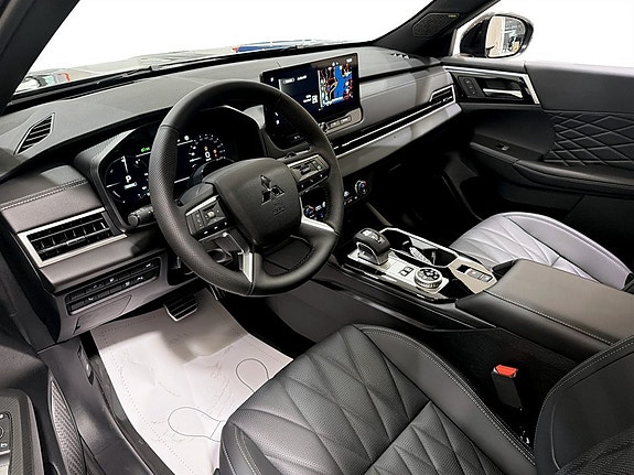 Mitsubishi Outlander 9 of 14