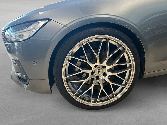 Volvo V90 8 of 26