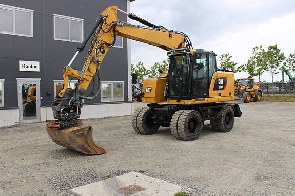 Hjulgrävare CAT M314 Rototilt med grip 2 skopor 2 of 12