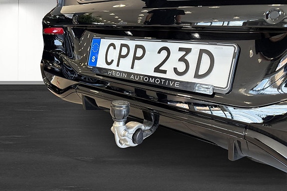 Mercedes-Benz GLB350 17 of 18