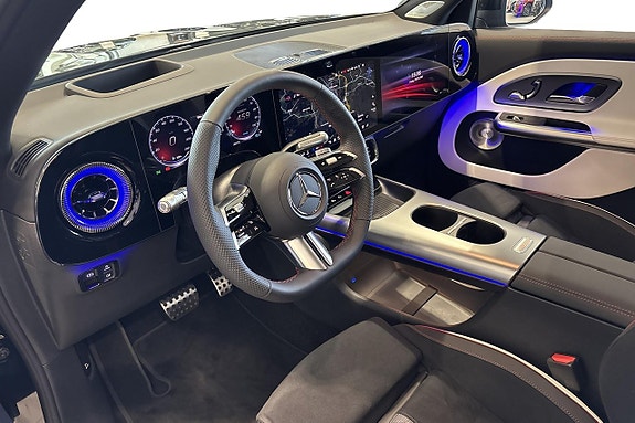 Mercedes-Benz GLB350 7 of 18