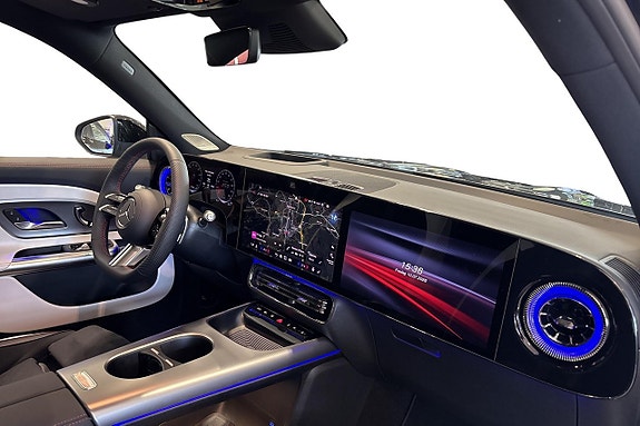 Mercedes-Benz GLB350 10 of 18