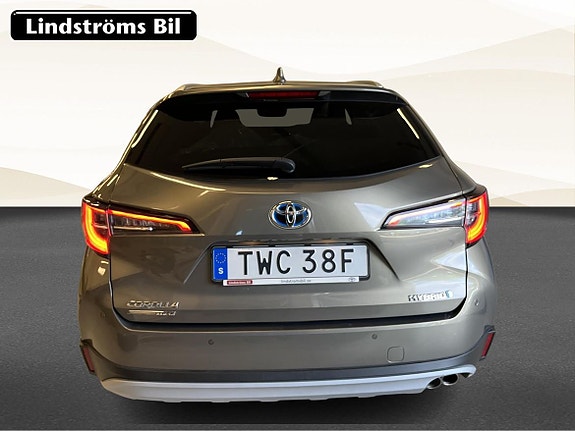 Toyota Corolla 8 of 23