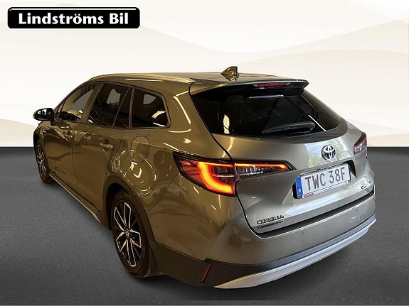 Toyota Corolla 4 of 23