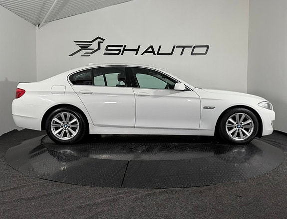 BMW 520d 4 of 11