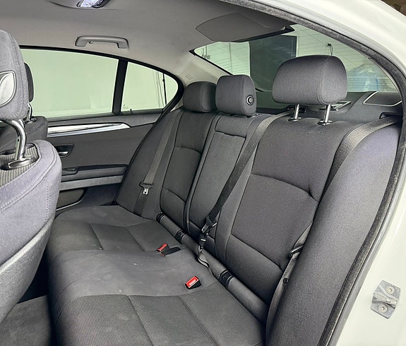 BMW 520d 10 of 11