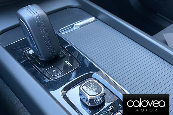 Volvo XC60 16 of 16