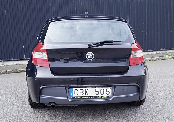 BMW 120 3 of 5