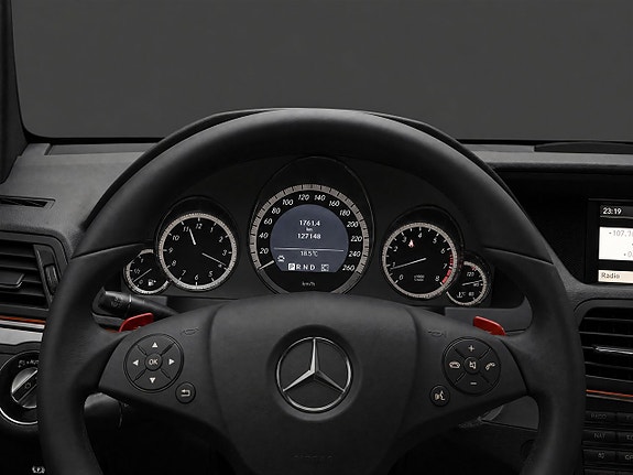 Mercedes-Benz E250 12 of 24