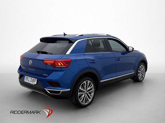 Volkswagen T-Roc 8 of 30