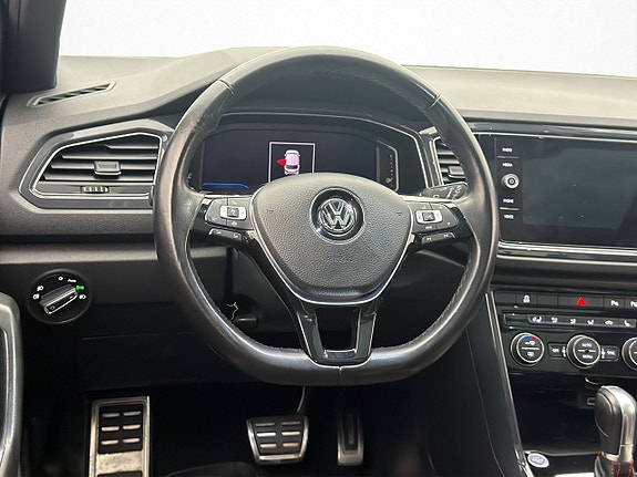 Volkswagen T-Roc 10 of 29
