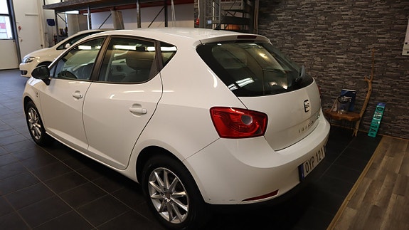 Seat Ibiza 4 of 8