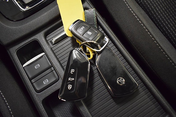 Skoda Octavia 10 of 23