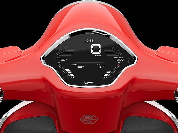 Vespa Primavera RED 50 Beställningsvara 9 of 11