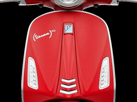 Vespa Primavera RED 50 Beställningsvara 5 of 5