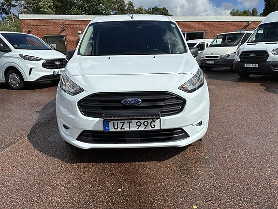 Ford Transit Connect 2 of 5