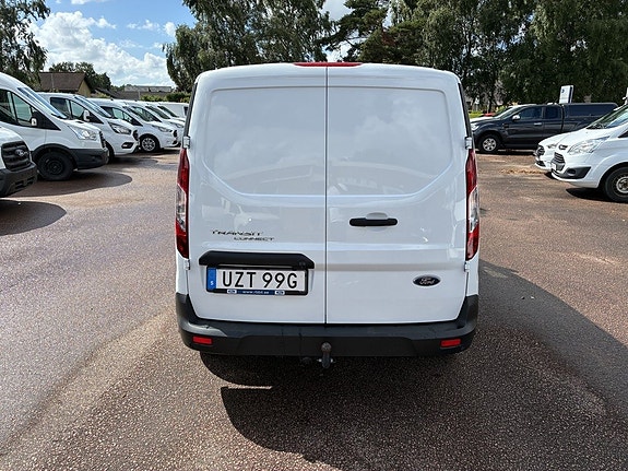 Ford Transit Connect 5 of 5