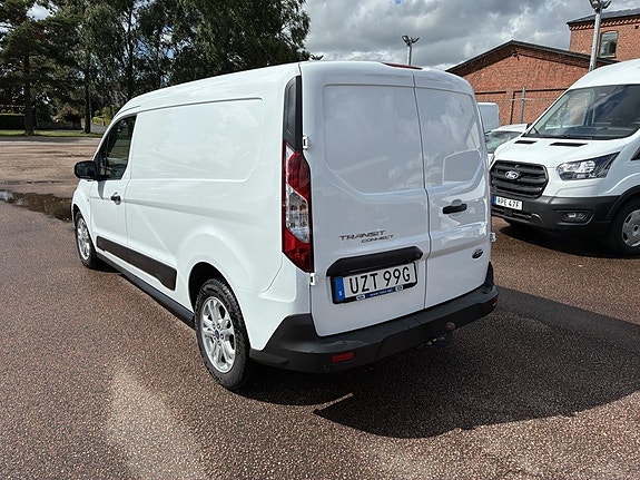 Ford Transit Connect 6 of 12