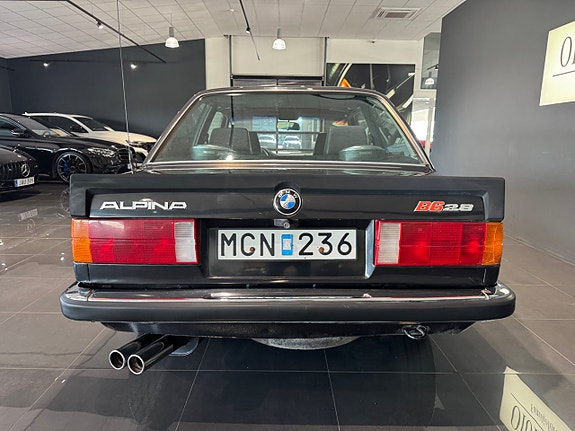 BMW Alpina 11 of 13