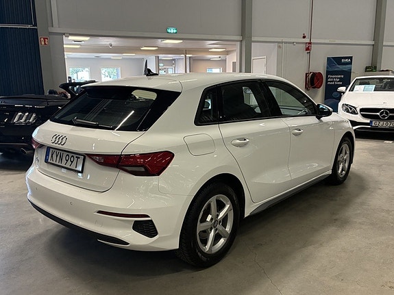Audi A3 3 of 19