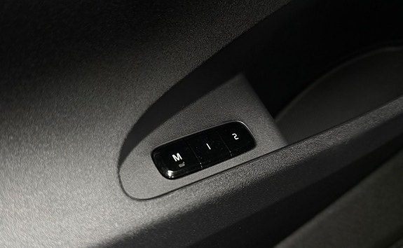 Polestar 2 28 of 30