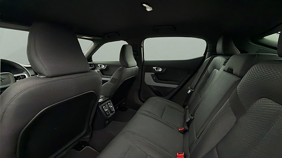 Polestar 2 12 of 30