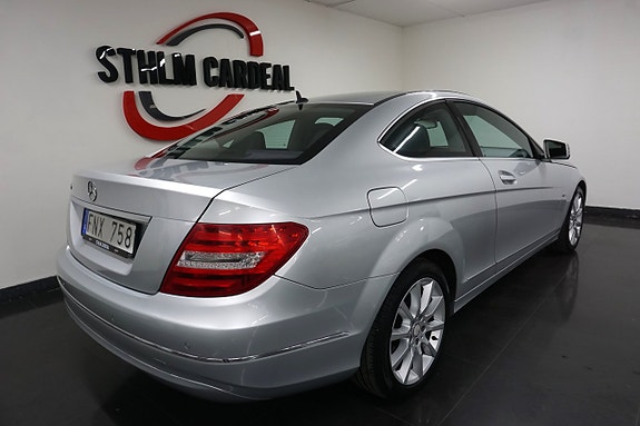 Mercedes-Benz C180 5 of 5