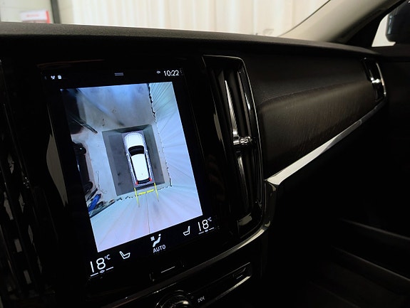 Volvo V90 Cross Country 9 of 15